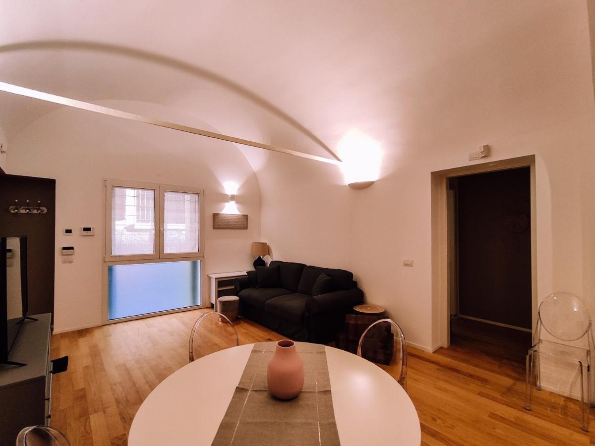 Appartamento Elegante Alle Due Torri By Wonderful Italy Bologna Exterior foto